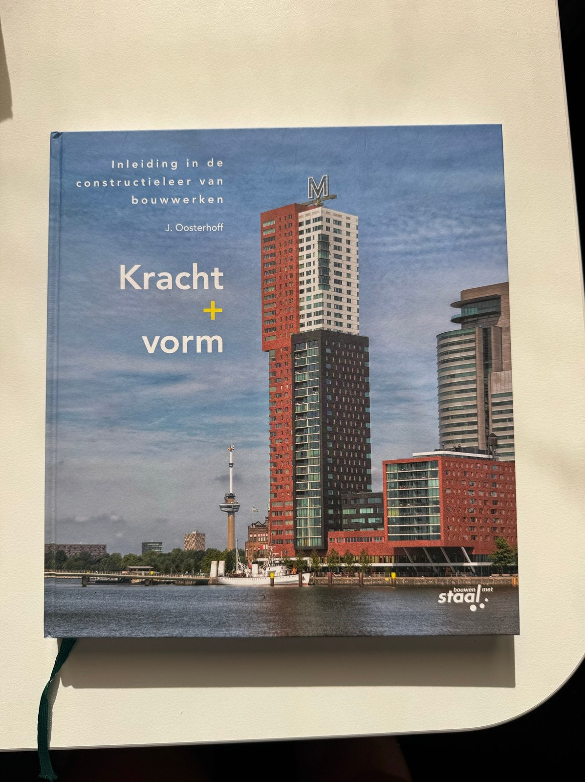 Kracht + Vorm: Inleiding constructieleer van bouwwerken, Ophalen of Verzenden, Zo goed als nieuw