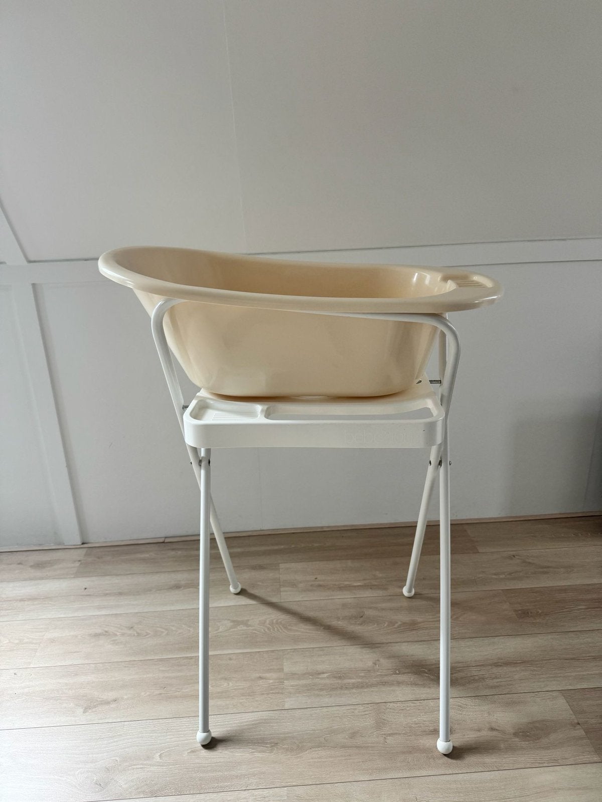 Kinderbadje beige met standaard, Ophalen, Zo goed als nieuw, Badje, Standaard