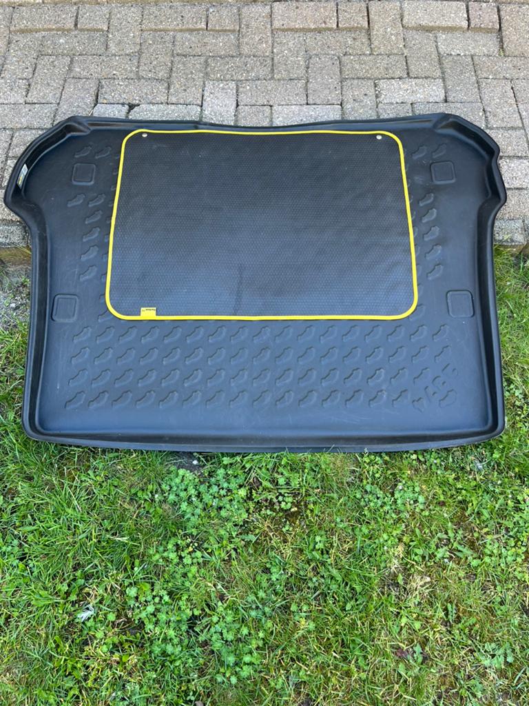Nieuwstaat kofferbakmat Jeep Grand Cherokee, Ophalen, Zo goed als nieuw