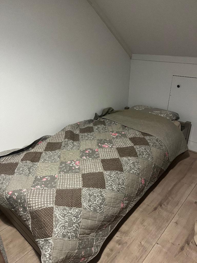 Bed, Ophalen, Gebruikt, 90 cm, Eenpersoons