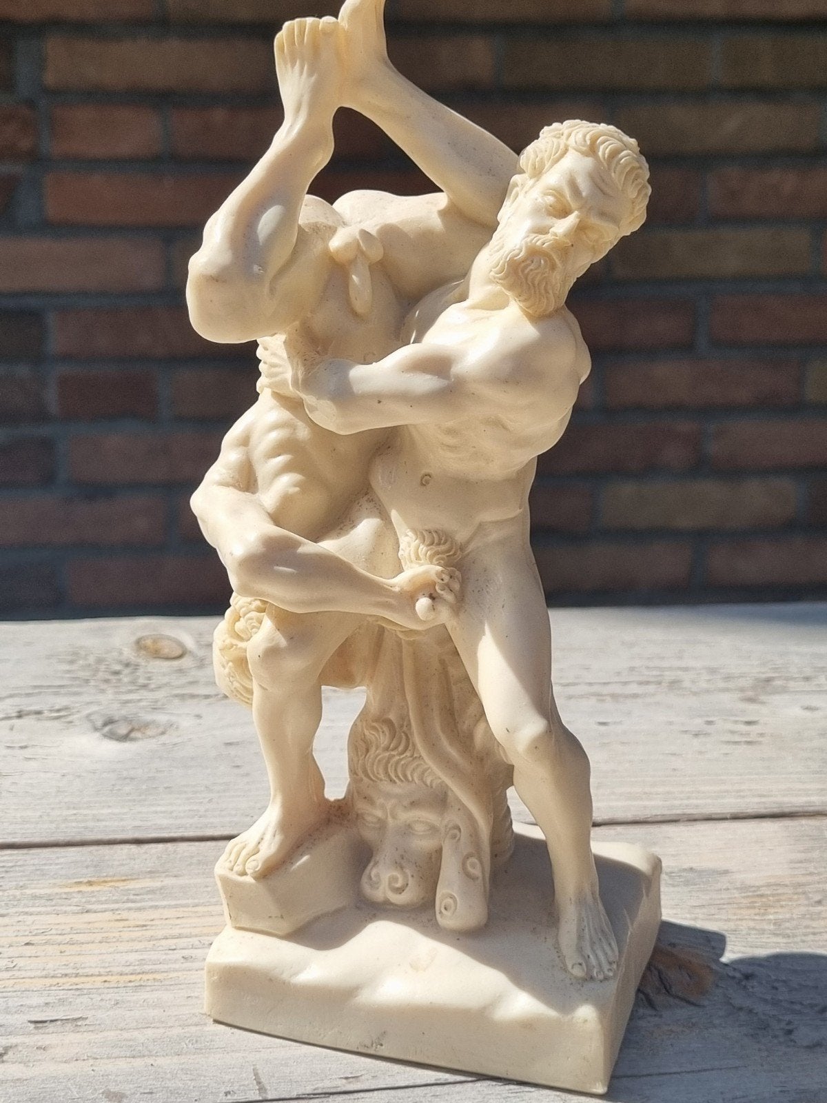 Beeldje Hercules en Diomedes - Klassieke mythologie, Groep mensen, Ophalen of Verzenden, Handgemaakt, 20 - 50 cm