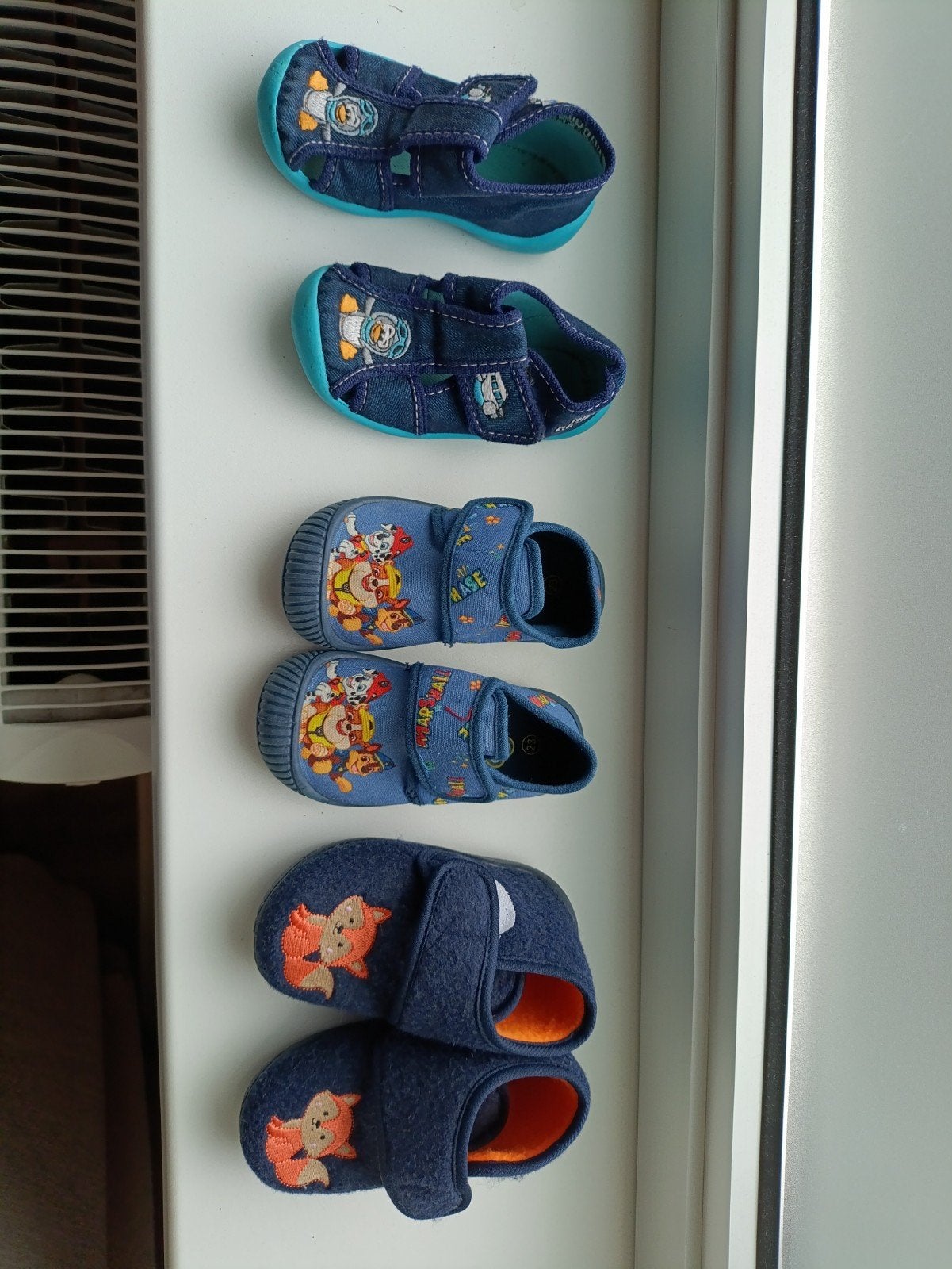 Leuke kinderslofjes Paw Patrol en meer, maat 23, Ophalen, Gebruikt, Jongen of Meisje, Schoenen