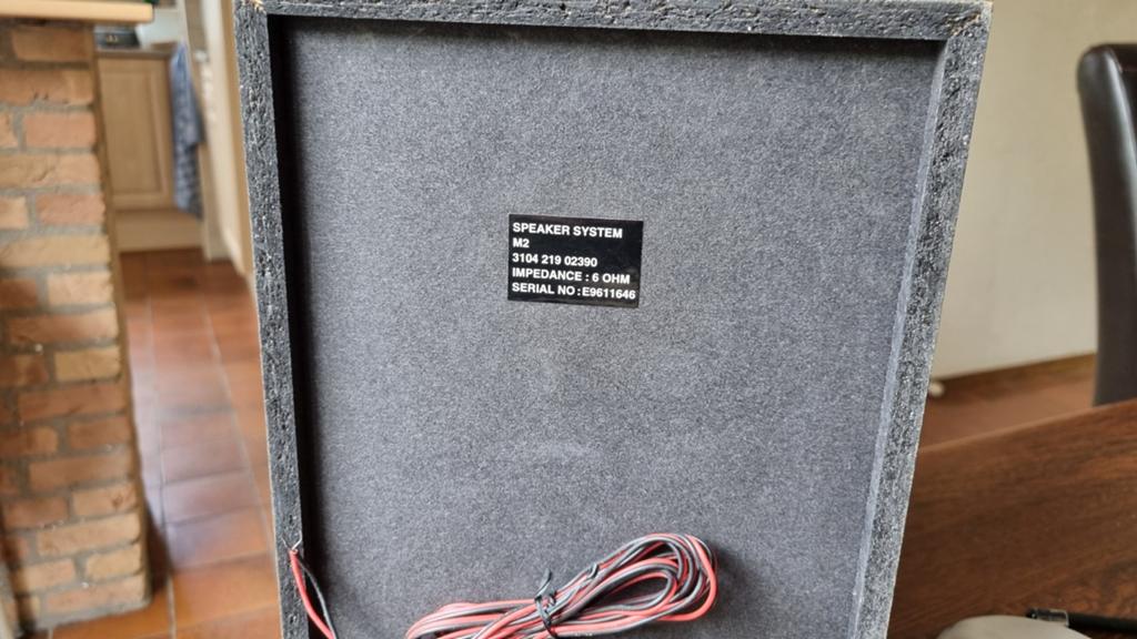 Grundig M2 Speaker Systeem - 6 Ohm Impedantie, Audio, Tv en Foto, Luidsprekers, Gebruikt, Minder dan 60 watt, Front, Rear of Stereo speakers