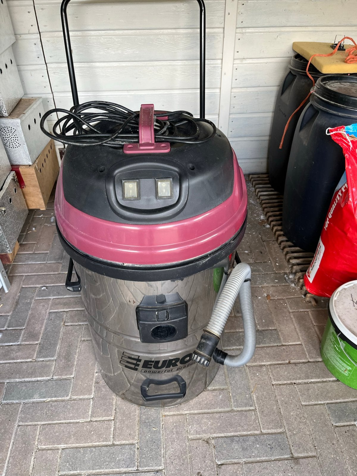 Eurom 2070 Industriële stofzuiger - 2000W - Weinig gebruikt, Ophalen, Zo goed als nieuw, Industriële stofzuiger, 2000 watt of meer