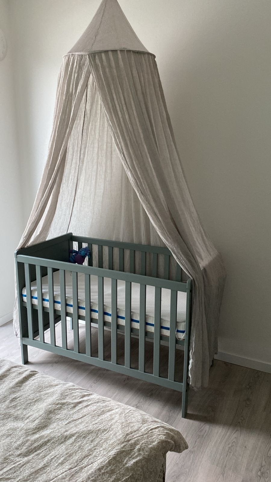 Beautiful mosquito net, Kinderen en Baby's, Babywiegjes en Ledikanten, Ophalen, Zo goed als nieuw, Ledikant