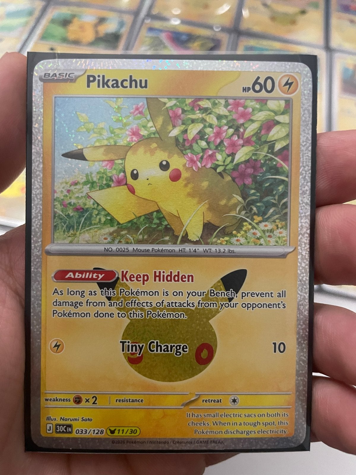 Pikachu Pokémon Kaart Hidden (033/128) - 30th celebration, Ophalen of Verzenden, Zo goed als nieuw, Losse kaart, Foil