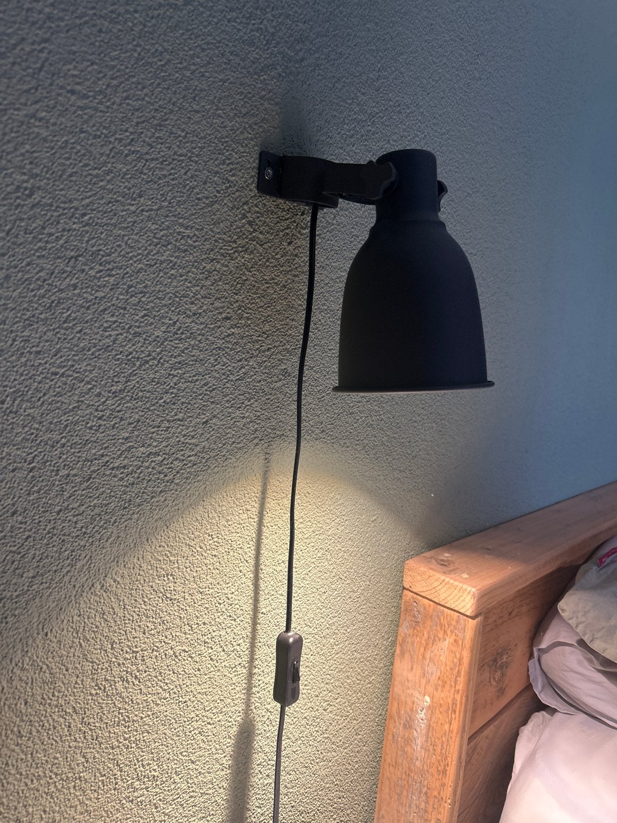 2x Zwarte wandlamp met schakelaar - verstelbaar, Ophalen, Zo goed als nieuw, Metaal