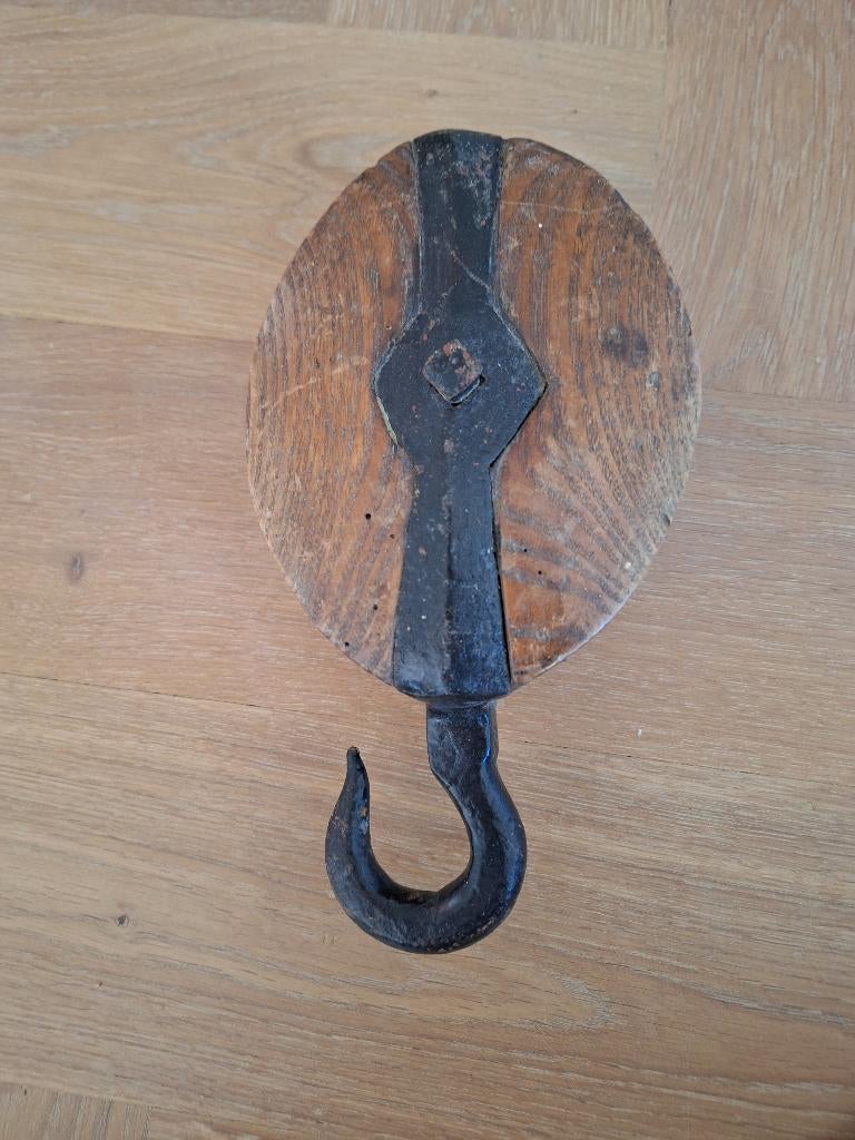 Houten katrol, Ophalen