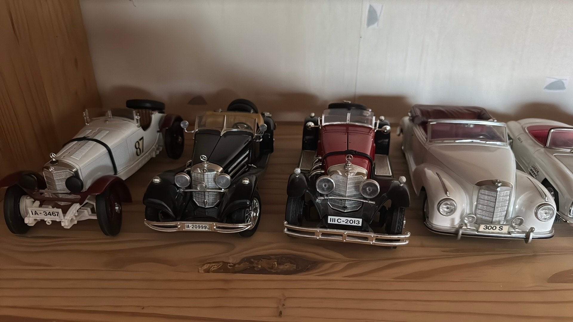 4 modelauto’s, Hobby en Vrije tijd, Modelauto's | 1:18, Ophalen of Verzenden, Zo goed als nieuw, Bburago