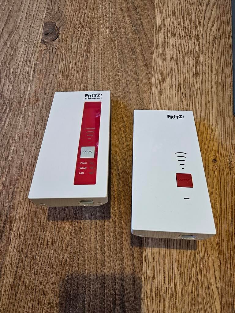 Fritz!Repeater 2400 en 1750E, Computers en Software, WiFi-versterkers, Ophalen of Verzenden, Zo goed als nieuw