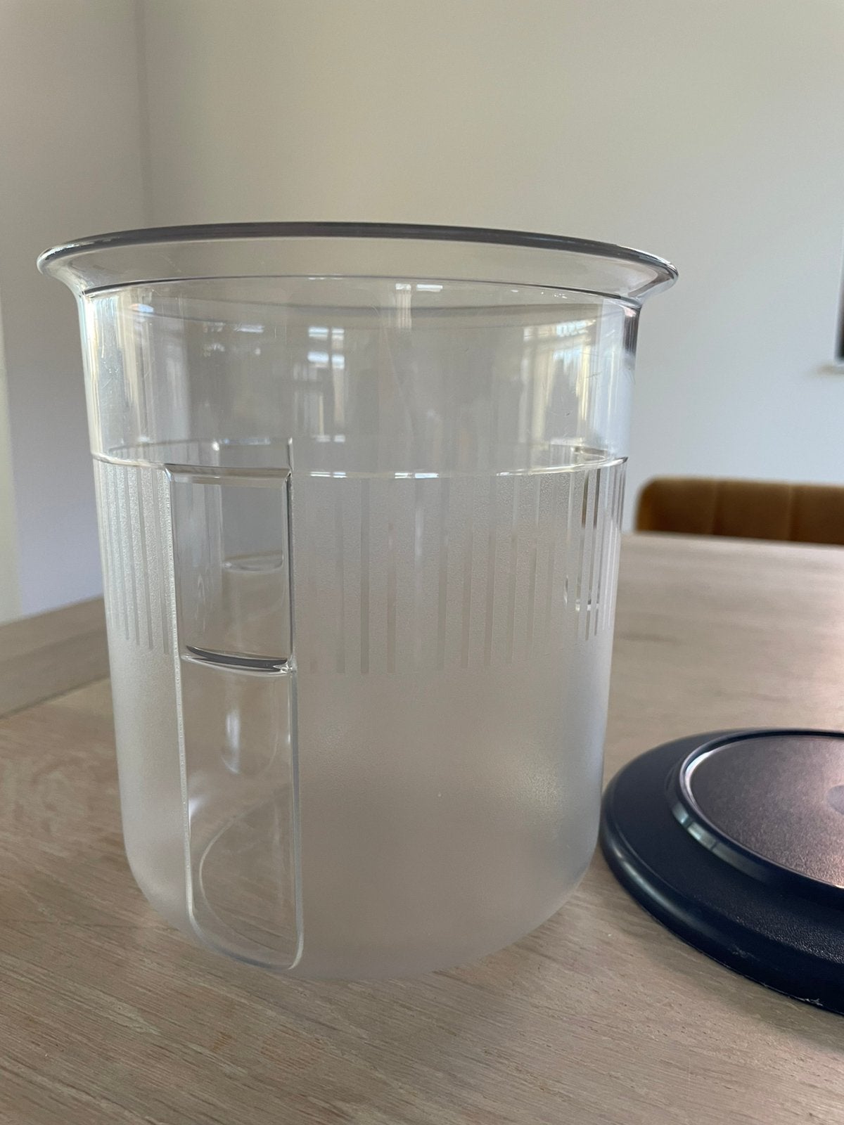 Tupperware ronde bus 15 cm hoog - indigo deksel, Huis en Inrichting, Ophalen of Verzenden, Zo goed als nieuw