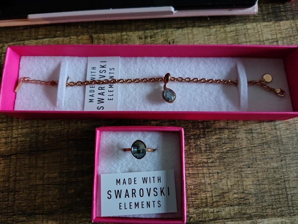 Mooie set met Swarovski Elementen, Met kristal, Overige materialen, Blauw, Nieuw