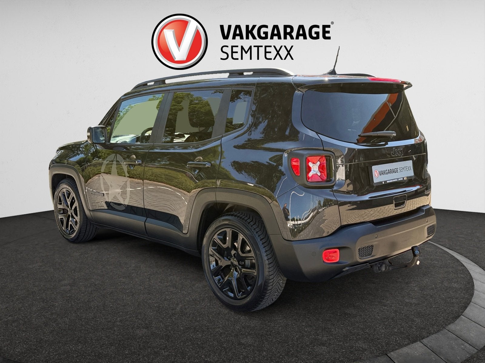 Jeep Renegade 1.3T Freedom | Automaat | Clima | Cruise | Dak, Auto's, Gebruikt, 4 cilinders, Zwart, 151 pk