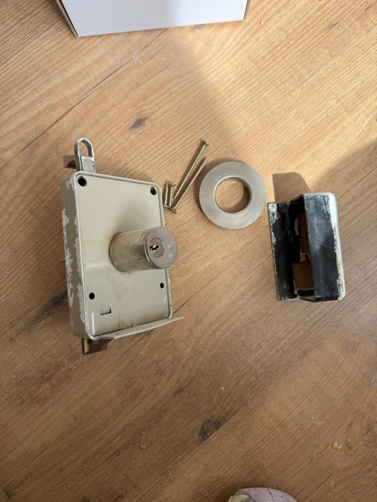 Gebruikt deurslot met sleutel en toebehoren, Ophalen, Zo goed als nieuw, IJzer, Slot