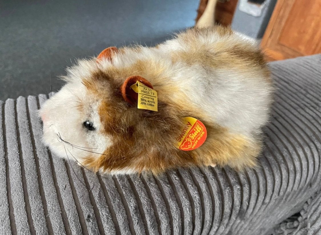 Mooie vintage cavia Swinny guinea pig knopf im ohr Steiff, Ophalen of Verzenden, Bruin, Konijn