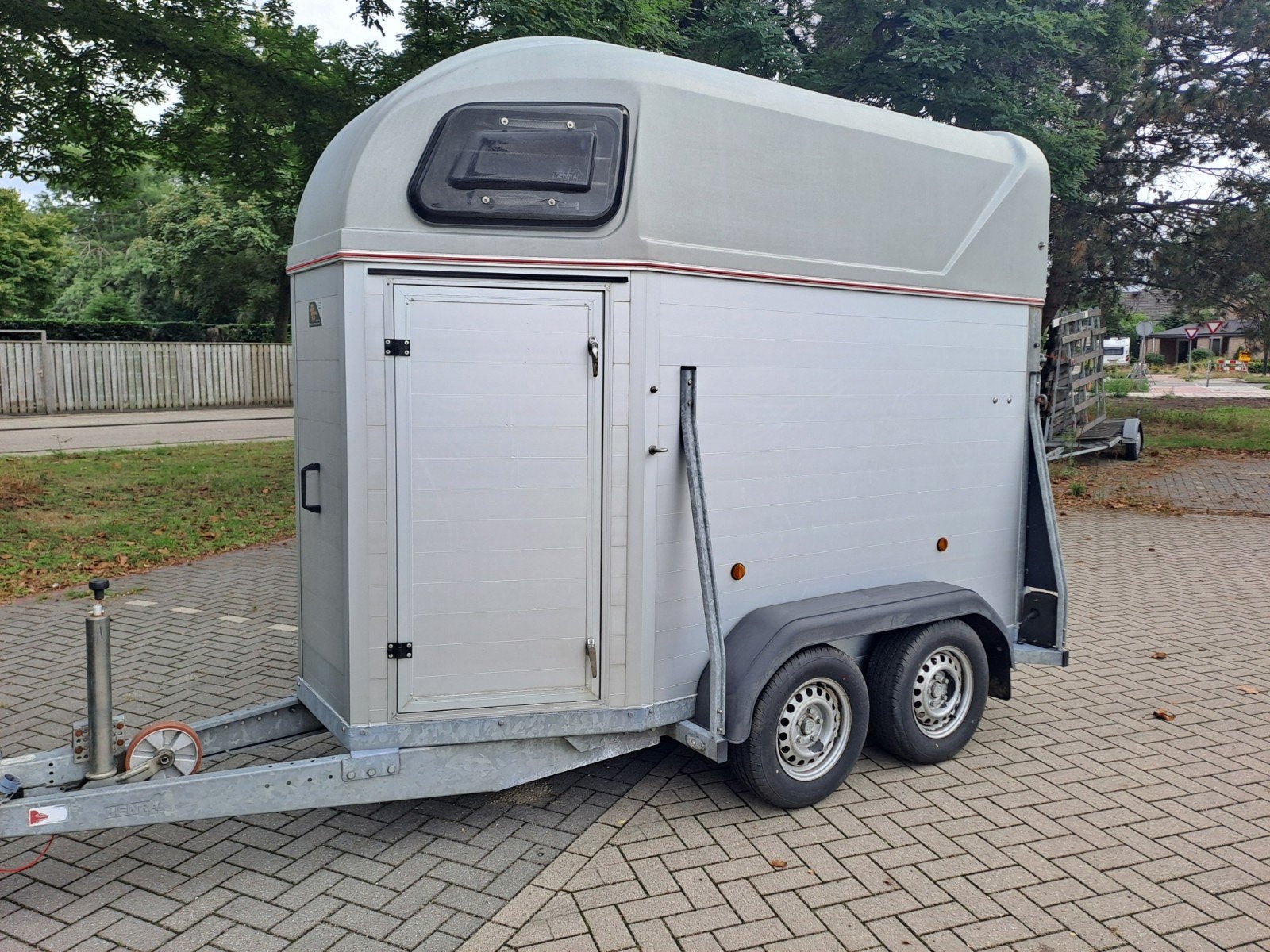 Henra volledig aluminium 1,5 paards trailer met alu bodem, Ophalen, Zo goed als nieuw, Aluminium, 1½-paards trailer