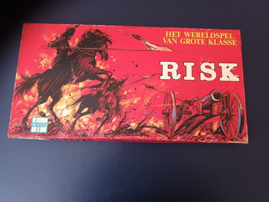 Vintage RISK rode doos van Clipper uit 1976, Vijf spelers of meer, Ophalen of Verzenden, Gebruikt, Clipper, makers van monopoly