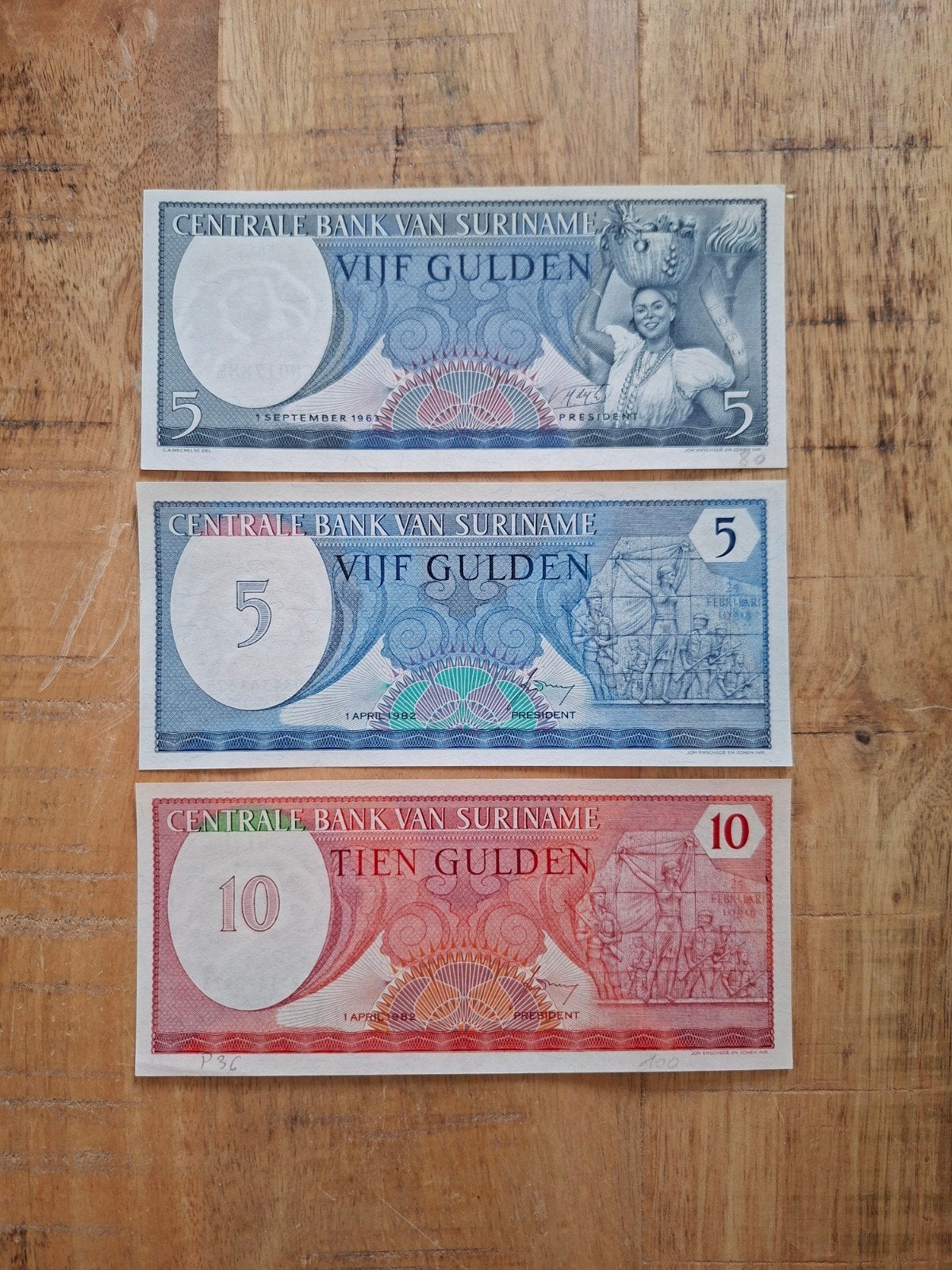 UNC Bankbiljetten Suriname - 5 en 10 Gulden, Postzegels en Munten, Bankbiljetten | Amerika, Ophalen of Verzenden, Zuid-Amerika