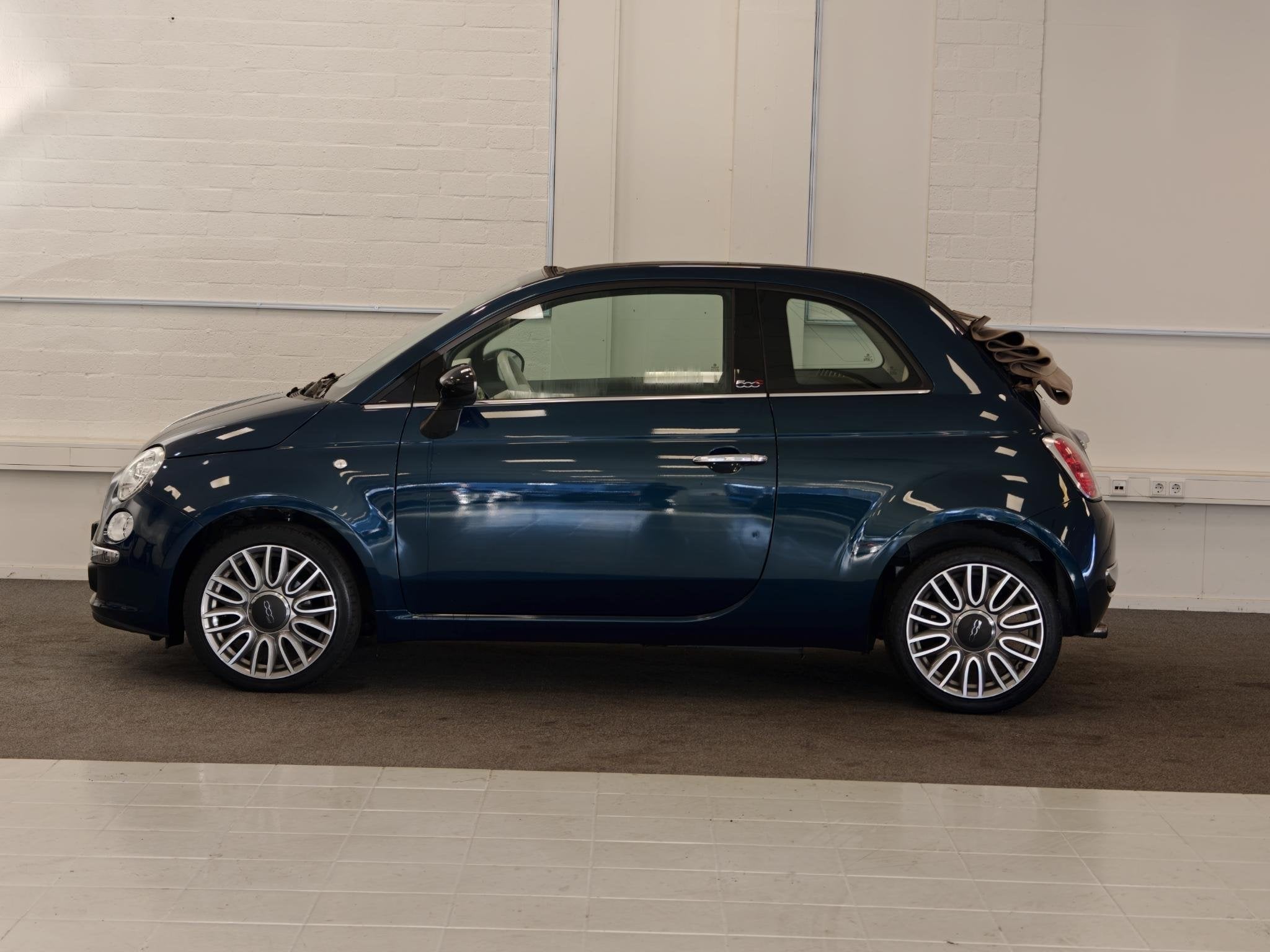 Fiat 500 C 0.9 TwinAir Turbo Cult Interscope Xenon Leder Cli, Auto's, Euro 5, Xenon verlichting, Cabriolet, Bedrijf