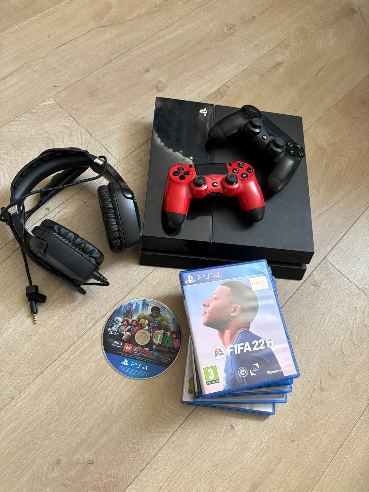Playstation 4, Spelcomputers en Games, Ophalen, Met 2 controllers, Original, Gebruikt