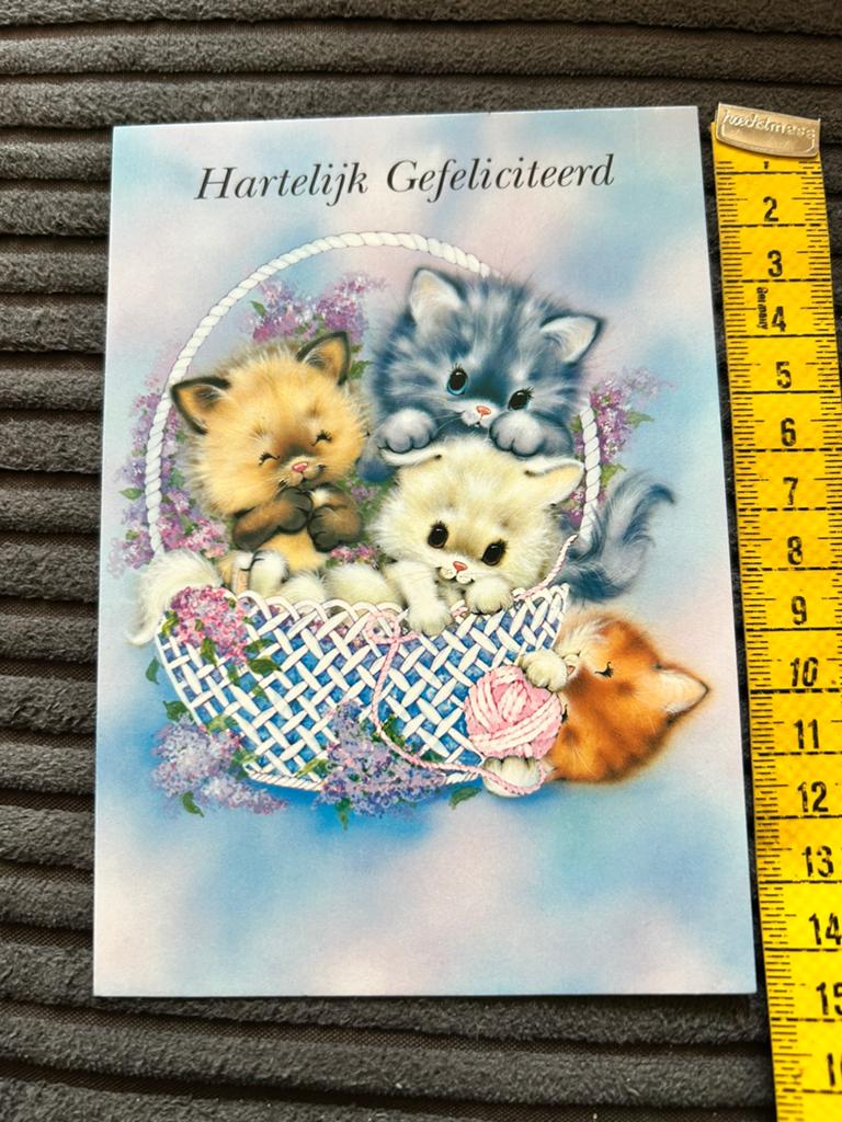 68. Vintage kinderkaart Mandje kittens poesjes, Ophalen of Verzenden, Ongelopen