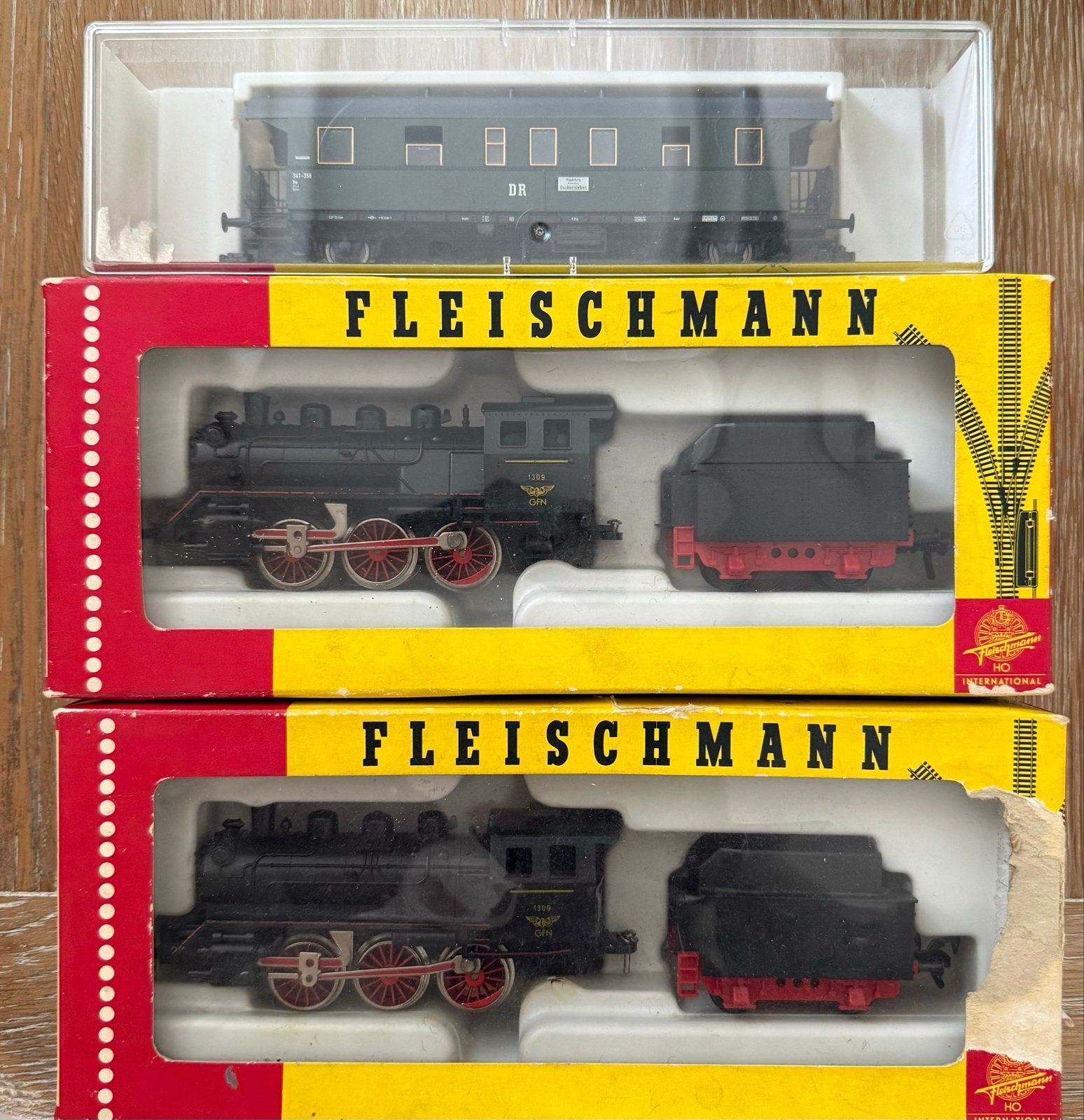 Fleischmann Miniatuur Treinen - Locomotief en Wagon, Gelijkstroom, Fleischmann, Ophalen of Verzenden, Analoog