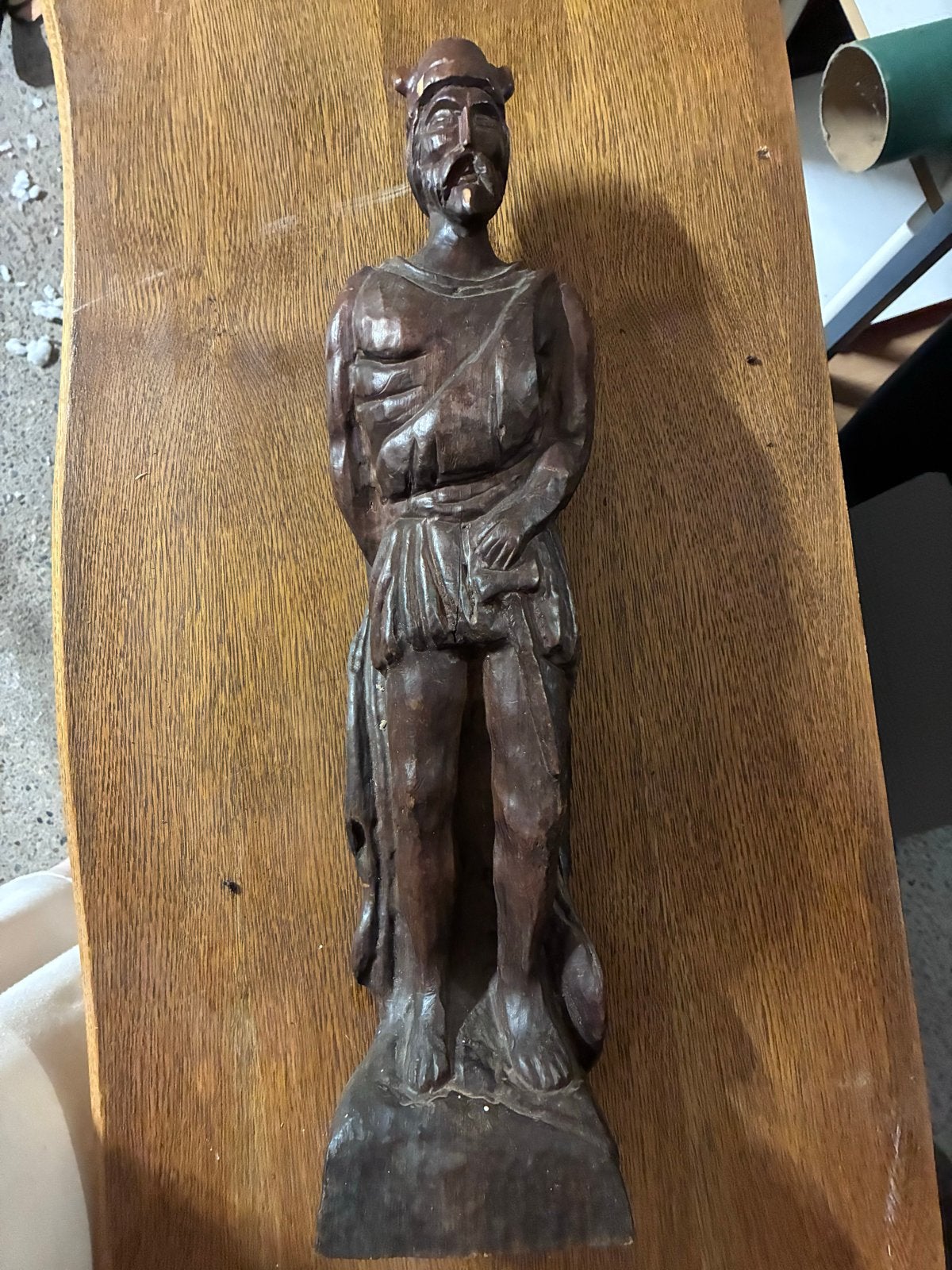 Antiek Houten Beeld van een Man - Handgesneden, Ophalen of Verzenden, Handgemaakt, 20 - 50 cm, Beeld