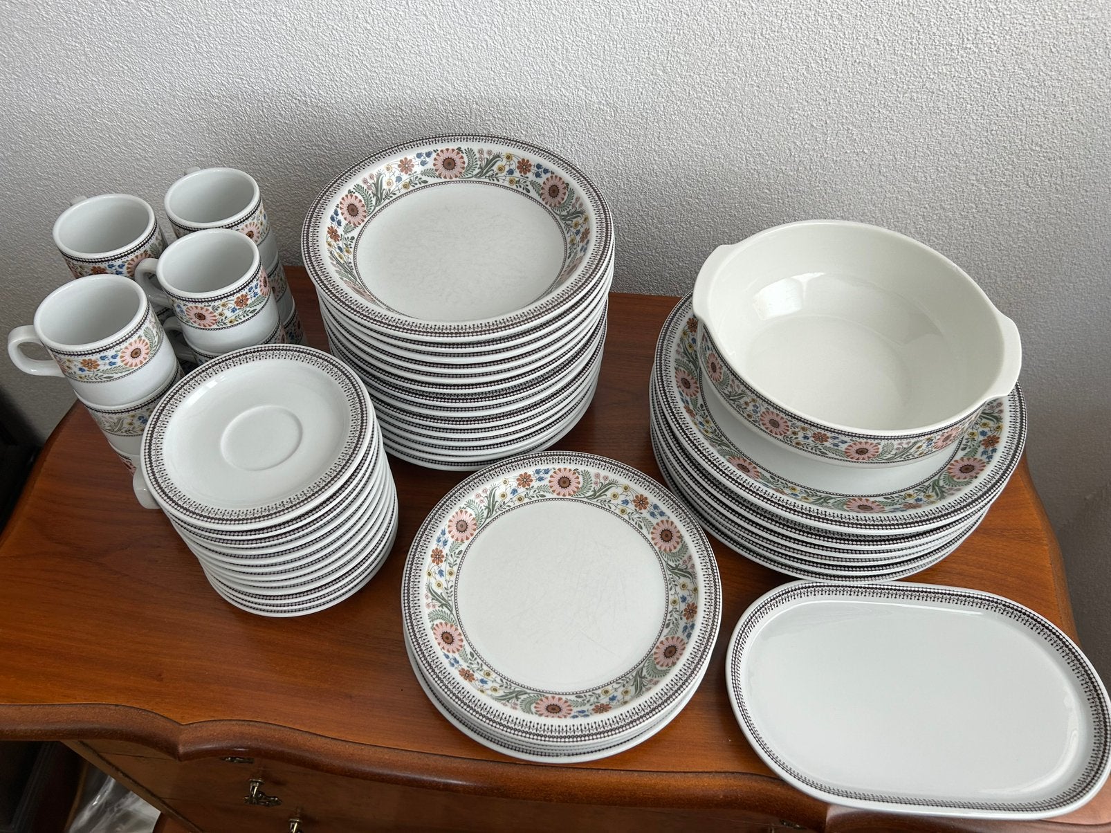 Vintage Servies – Mosa Maastricht "Printemps" (1969), Ophalen