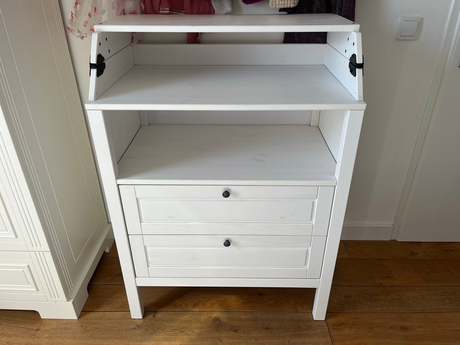 IKEA Commode met 2 lades en opklapbaar blad, Kinderen en Baby's, Kinderkamer | Commodes en Kasten, Ophalen, Gebruikt, 50 tot 70 cm