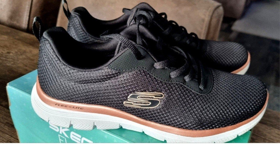 Skechers Flex Appeal 4.0 sneakers - Zo goed als nieuw, Skechers, Zwart, Ophalen of Verzenden, Sneakers of Gympen