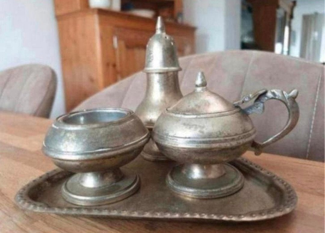 Driedelig suiker–melk setje op dienblad (metaal), Ophalen of Verzenden