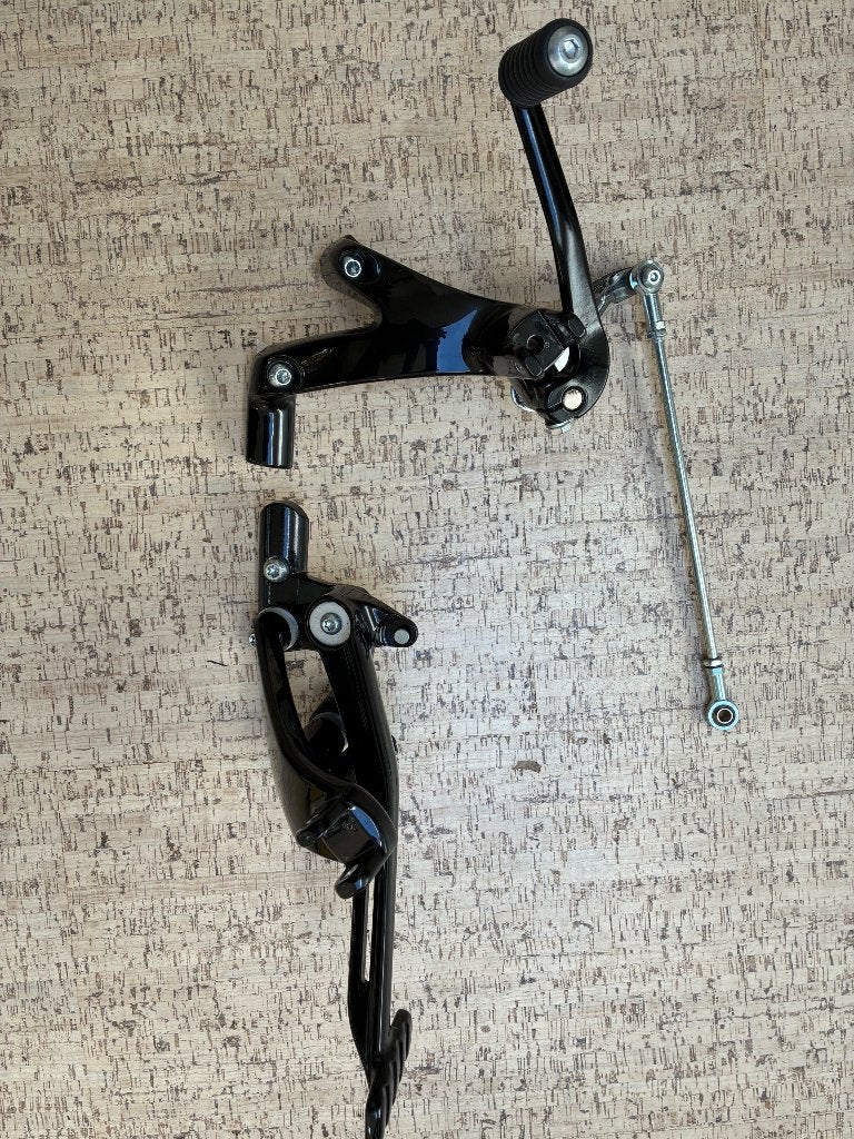 Lowrider en street bob forward control kit, Ophalen of Verzenden, Nieuw