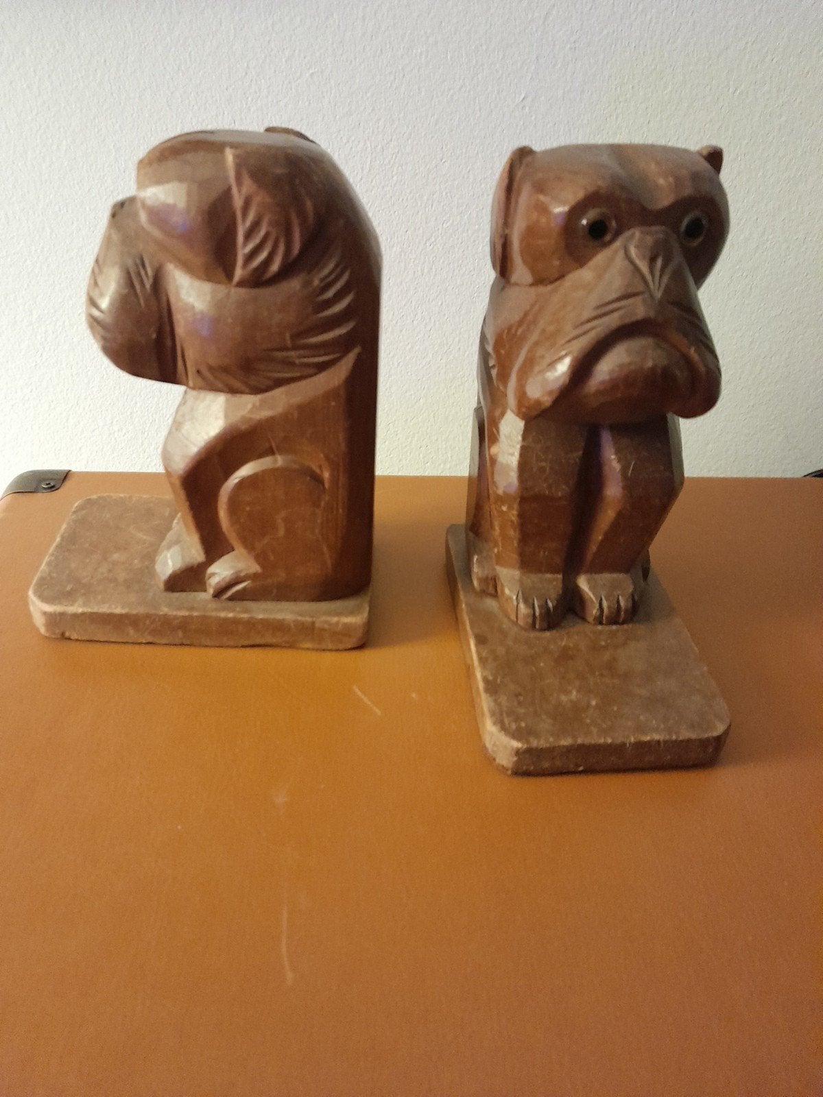 Boekensteunen hout, Vintage! hond, Verzenden