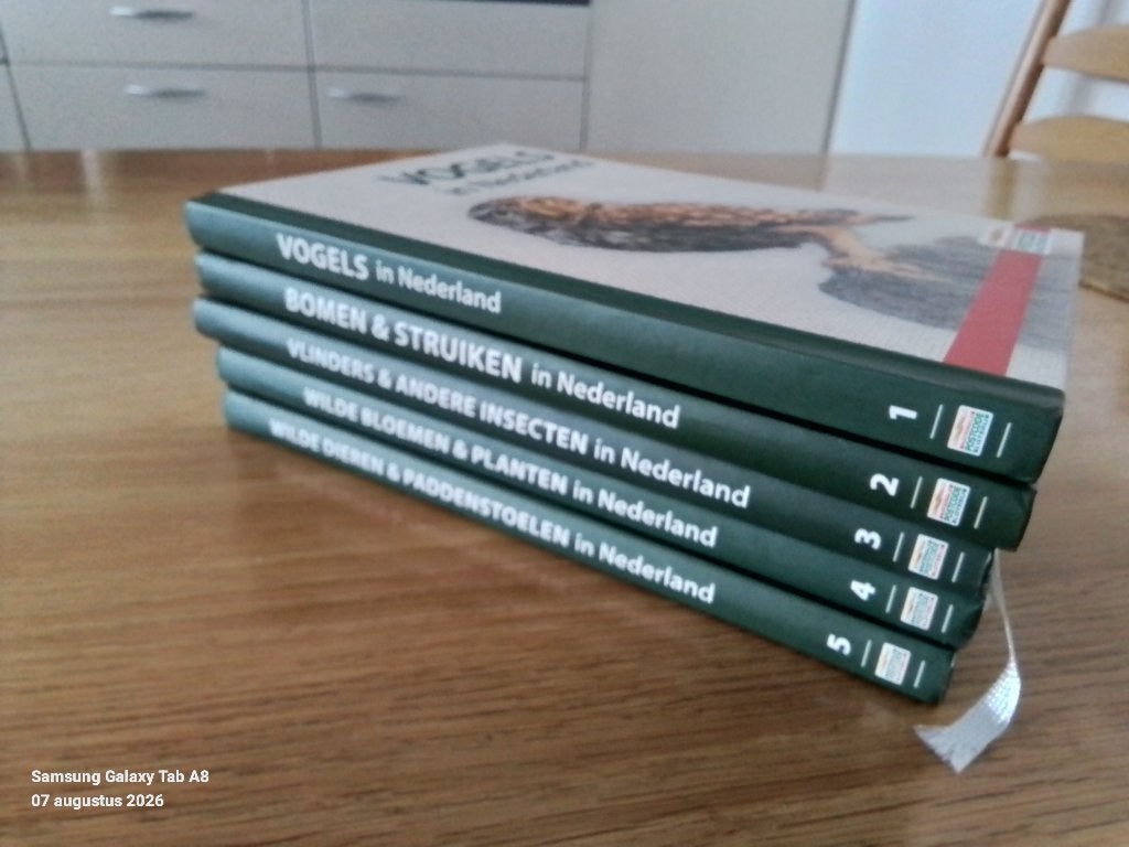Nationale Postcode Loterij Natuurgidsen (5 delen), Boeken, Natuur, Ophalen of Verzenden, Zo goed als nieuw, Natuur algemeen