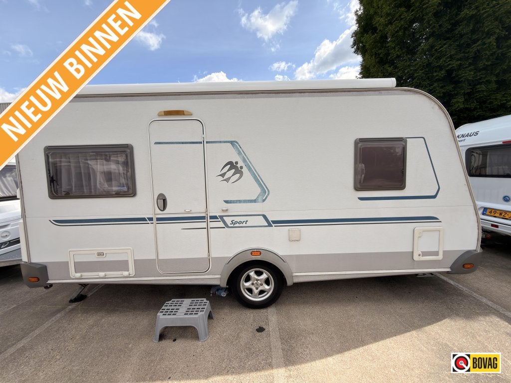 Knaus Sport 450 FU Met Fietsenrekken en mover met Voortent, Caravans en Kamperen, Rondzit, Bedrijf, Overige typen, 4 tot 5 meter