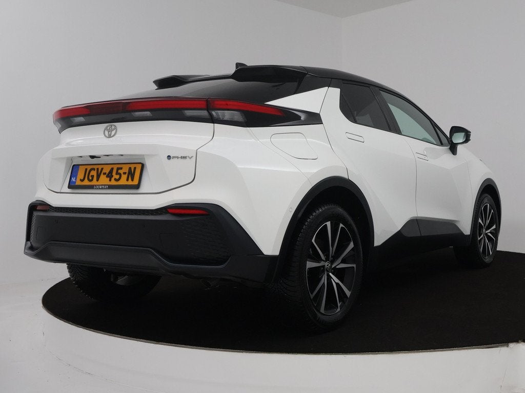 Toyota C-HR 2.0 Plug-in Hybrid 220 First Edition | Navigatie, 12 maanden, Stof, 725 kg, 4 cilinders