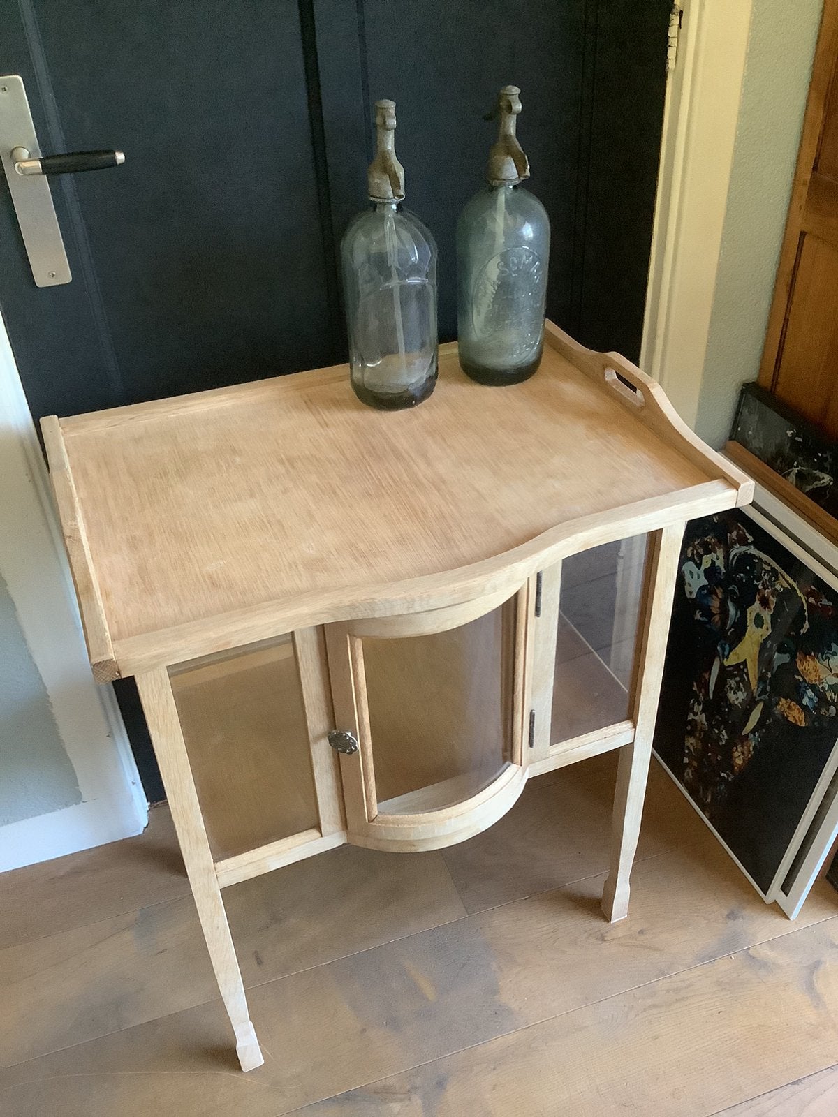 Theekastje vintage dienblad eiken licht vergrijsd €95, Ophalen