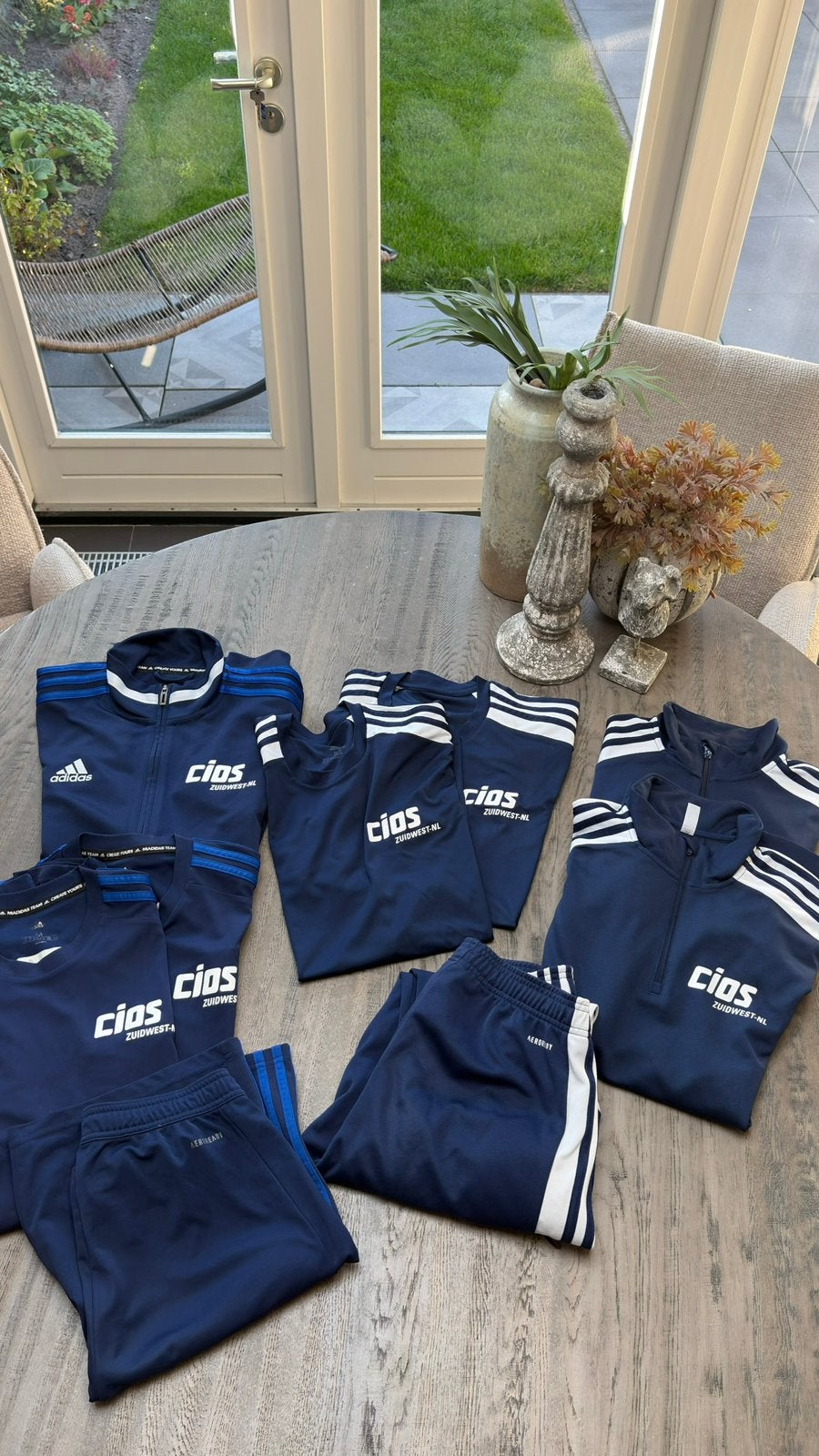 Adidas CIOS zuidwest-nl sportkleding complete set, Ophalen of Verzenden, Zo goed als nieuw
