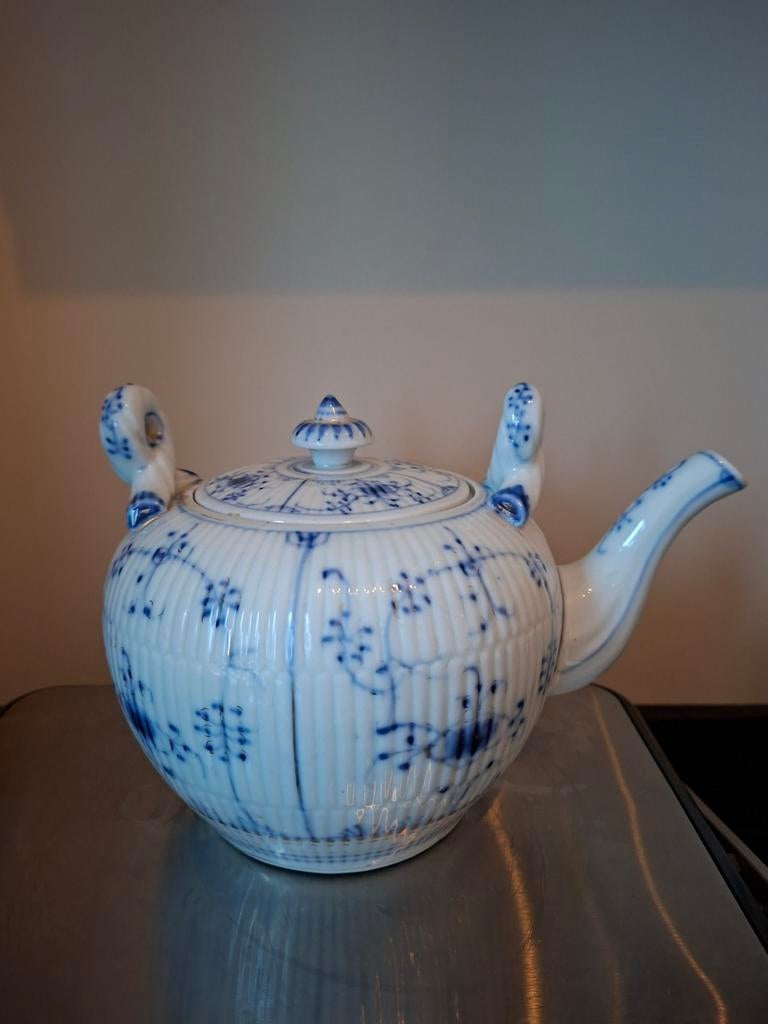 Antieke Meissen Theepot 19e Eeuw Handbeschilderd, Ophalen of Verzenden