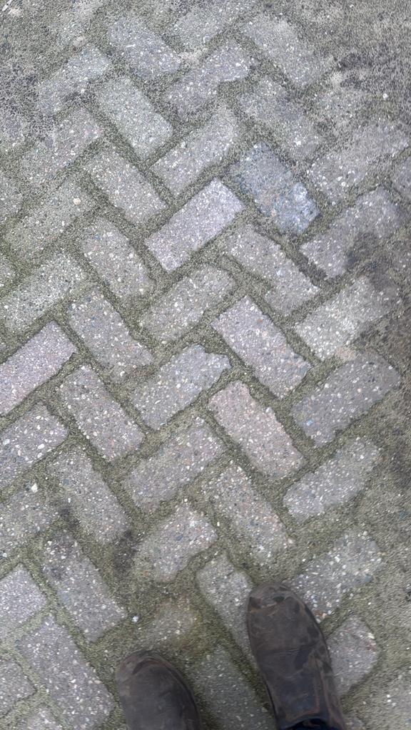 350 m2 Beton Klinkers - Gratis Af te Halen, Gebruikt, Klinkers, Ophalen of Verzenden, 10 m² of meer