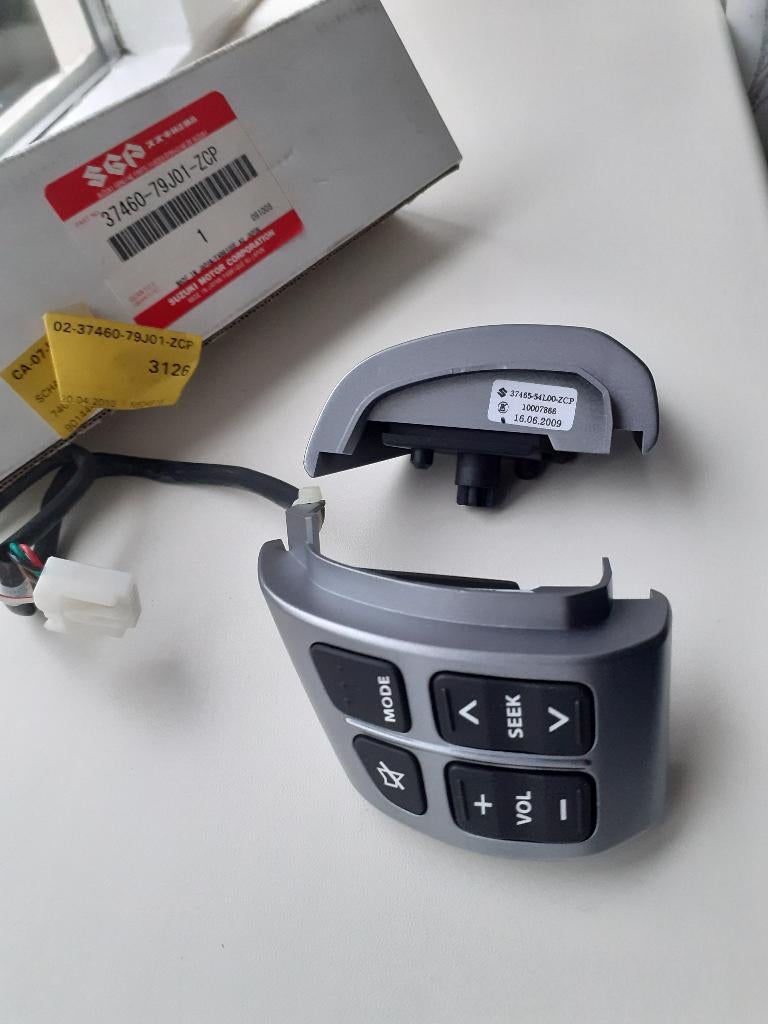 Set Stuurwielbediening - Nieuw - Suzuki SX4 - Radio Switch, Auto diversen, Autoradio's, Verzenden, Nieuw