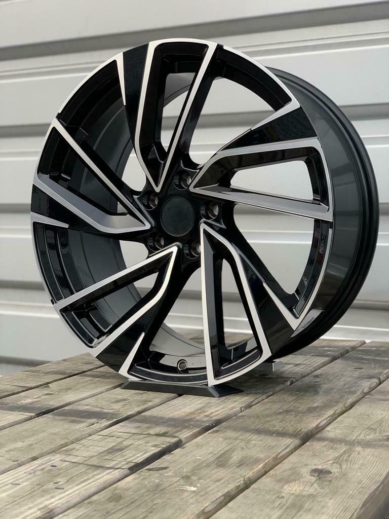17” 5x100 ADELAIDE LOOK Velgen past onder VW polo SEAT AUDI, Auto-onderdelen, Banden en Velgen, Velg(en), Nieuw, 17 inch, Ophalen of Verzenden