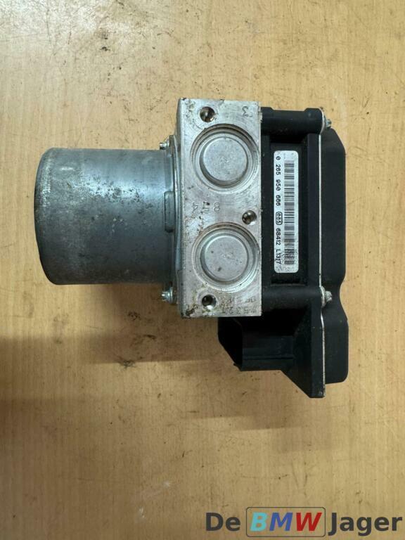 ABS pomp BMW 5-serie E60 E61 6-serie E63 E64 34516775730, Gebruikt, Ophalen of Verzenden, BMW, BMW