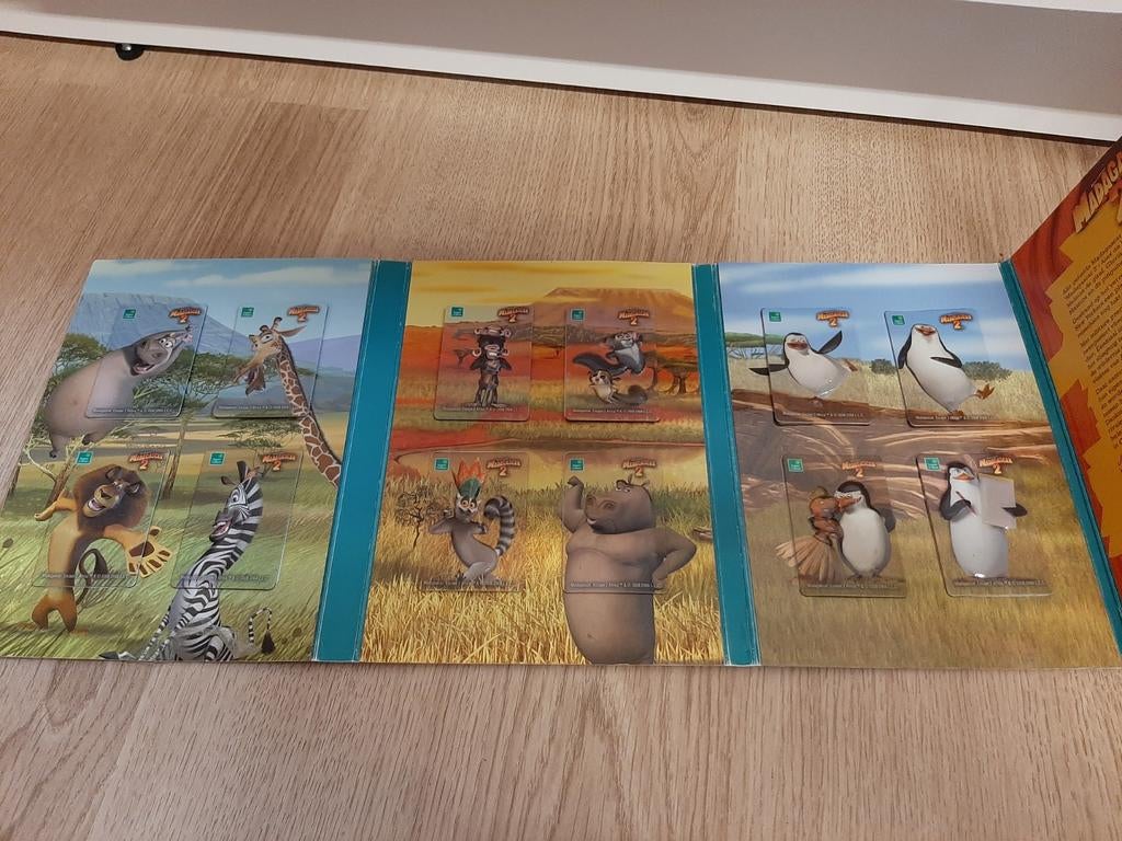 Madagascar 2 boekje met magneten SUPER DE BOER, Verzamelen, Supermarktacties, Ophalen of Verzenden
