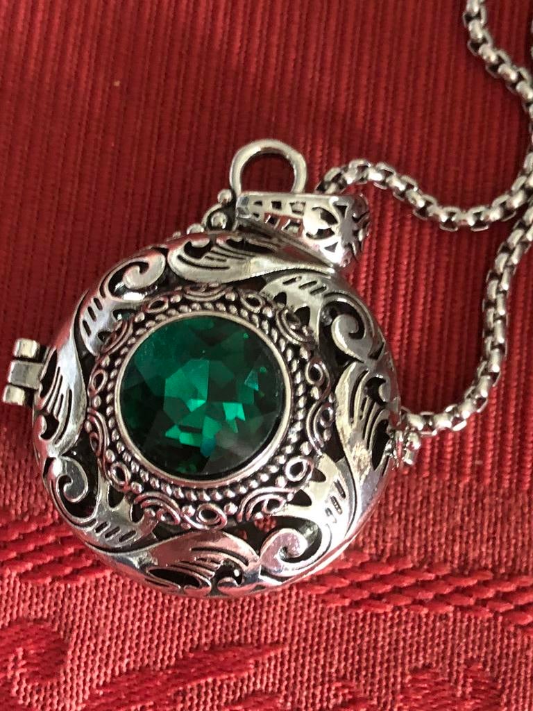 Medaillon, Ophalen of Verzenden, Nieuw, Zilver, Overige materialen