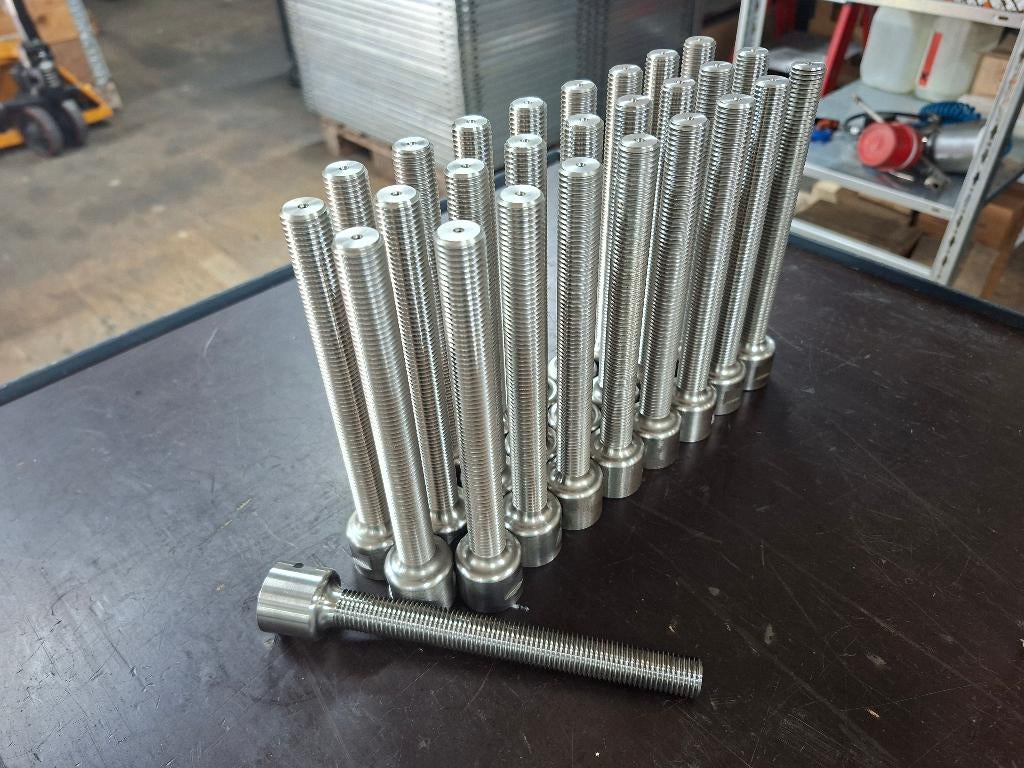 RVS spindel zwenkwiel, zwenkwiel-montage, stelvoet tbv wiel, Ophalen of Verzenden, Nieuw, Overige typen, Minder dan 2 meter