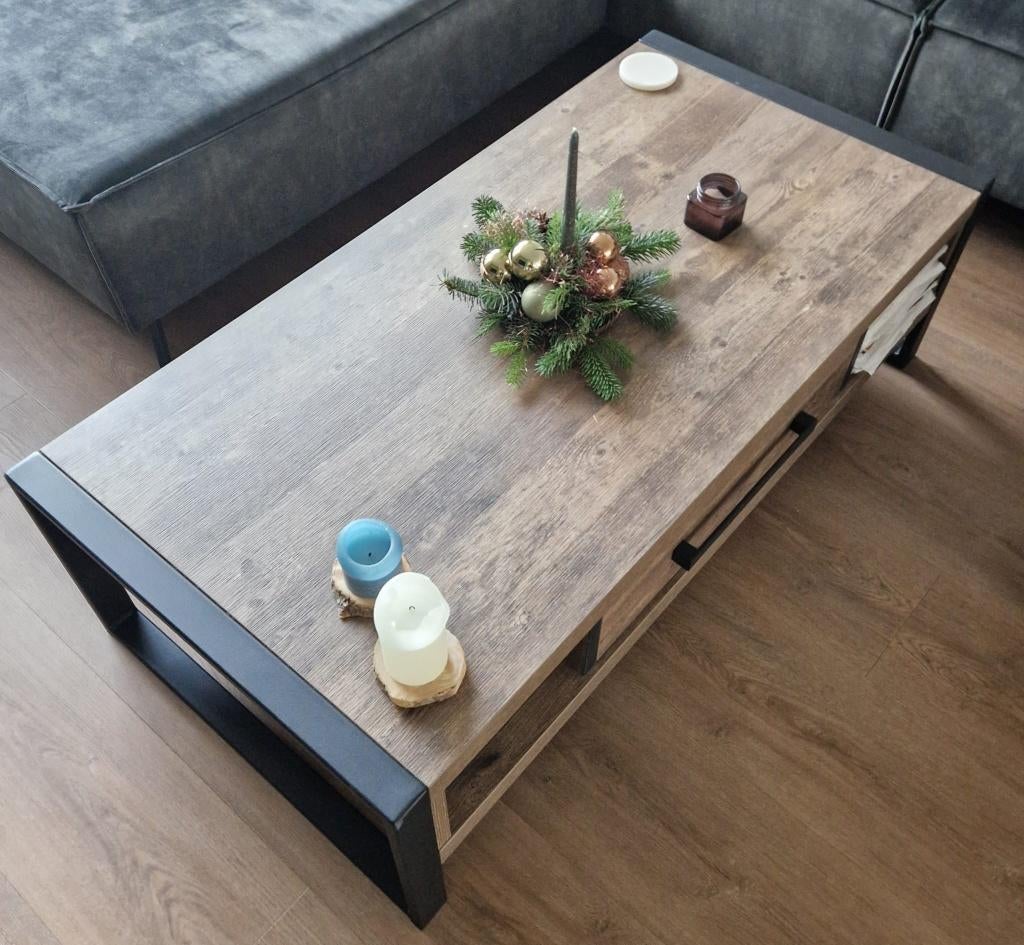 Stevige salontafel met zwart staal en hout, Huis en Inrichting, Tafels | Salontafels, Ophalen, 100 tot 150 cm, 50 tot 100 cm, Zo goed als nieuw