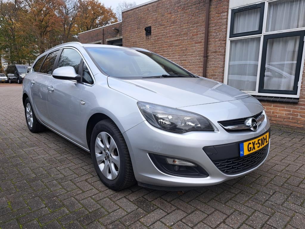 Opel Astra 1.6 Cdti Sports Tourer/Navi/Clima/EURO6/APK/2015, Auto's, Euro 6, 4 cilinders, Parkeersensor, Origineel Nederlands