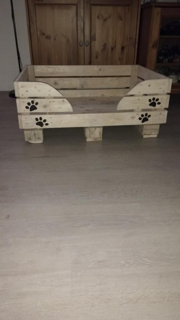 Op bestelling: houten hondenmand, Ophalen, Nieuw, Overige
