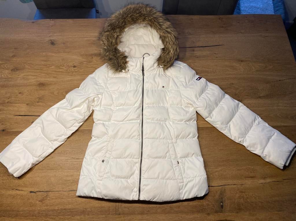 Tommy Hilfiger witte dames bontjas, maat 176, Kleding | Dames, Jassen | Winter, Ophalen of Verzenden, Zo goed als nieuw, Maat 34 (XS) of kleiner